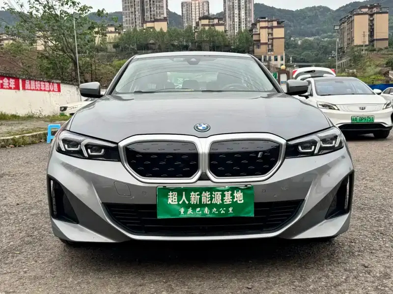 BMW i3, 2023