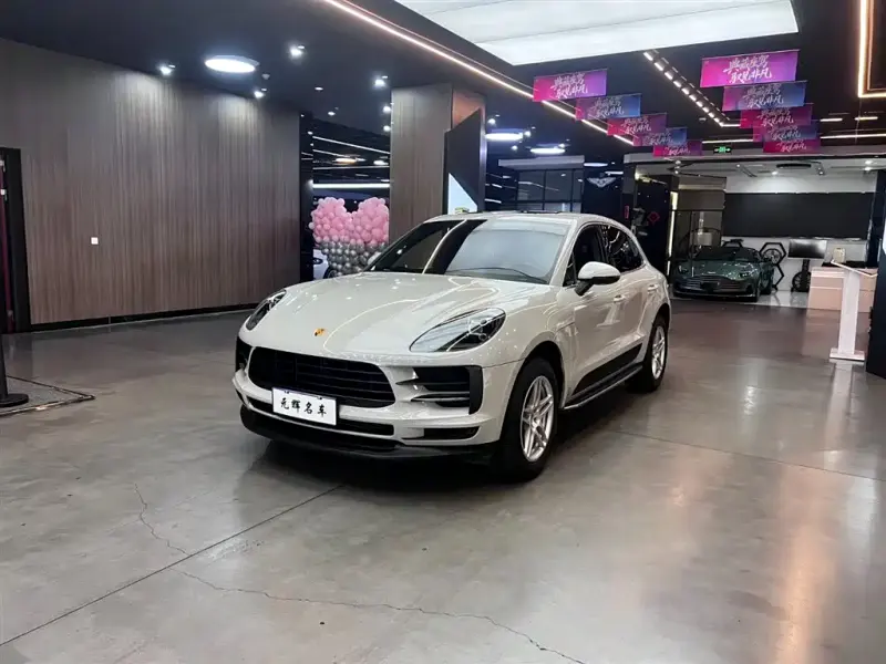 Porsche Macan, 2020