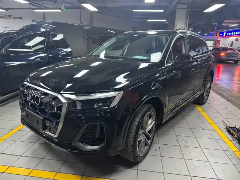 Audi Q7, 2024