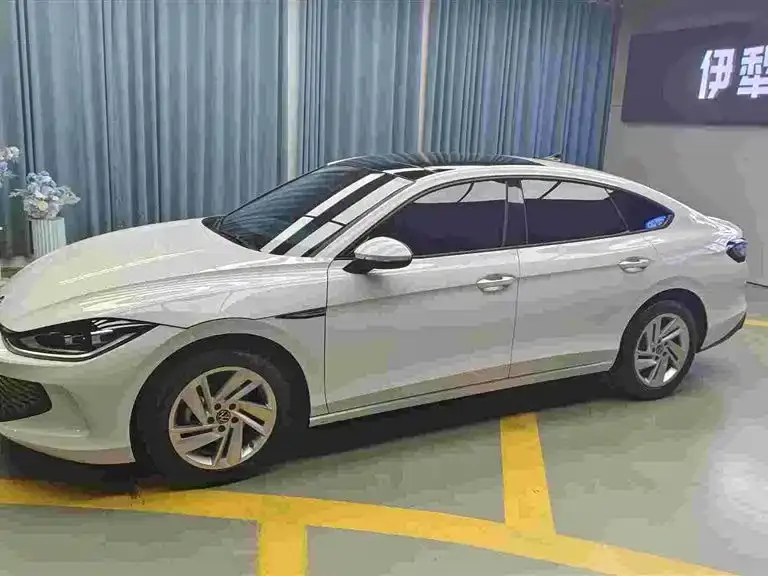 Volkswagen Lamando, 2023