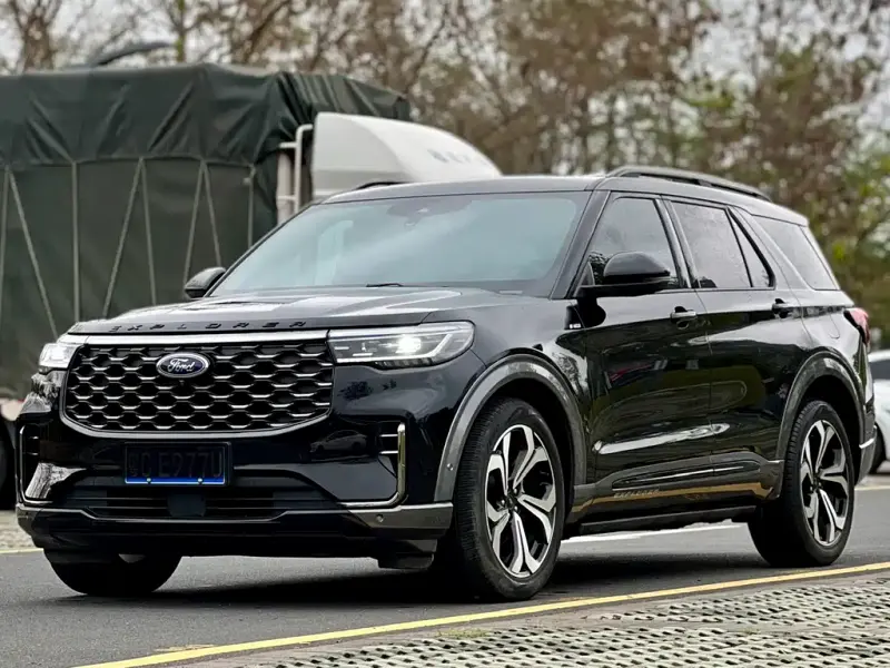 Ford Explorer, 2022