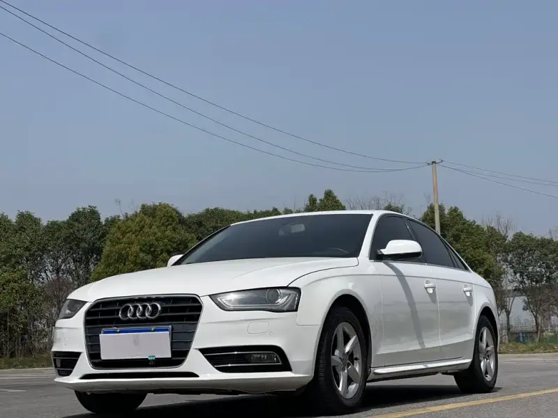 Audi A4L, 2013