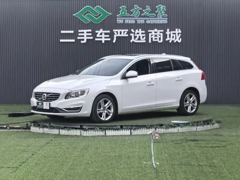 Volvo V60, 2014