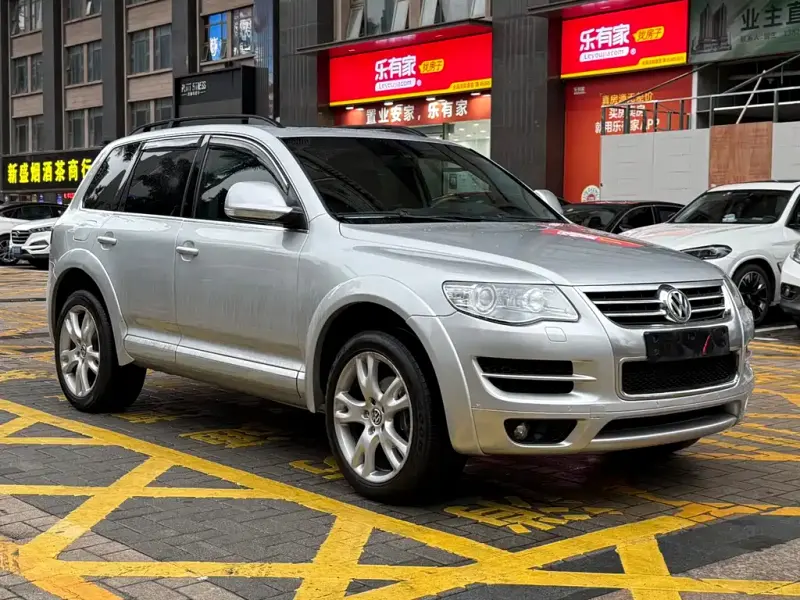 Volkswagen Touareg, 2010