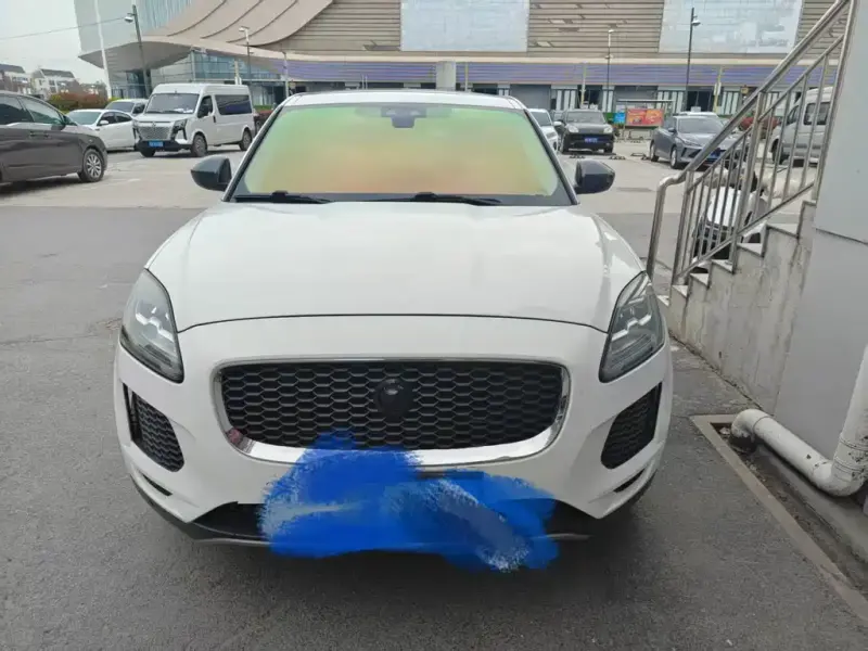 Jaguar E-PACE, 2021