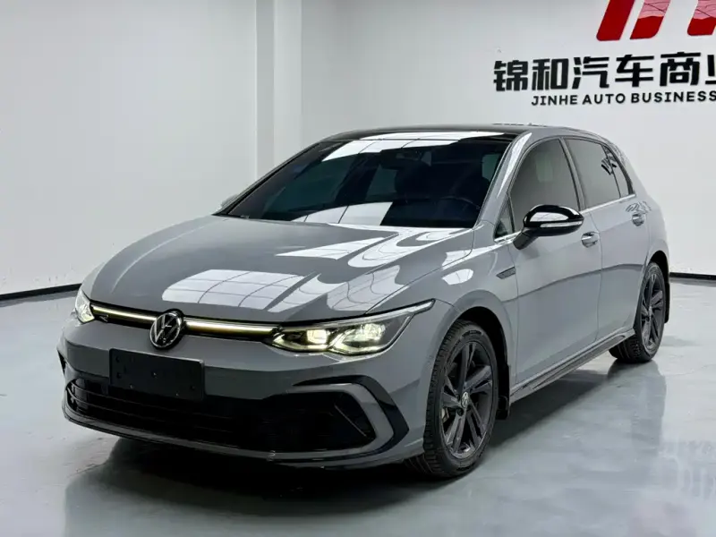 Volkswagen Golf, 2023