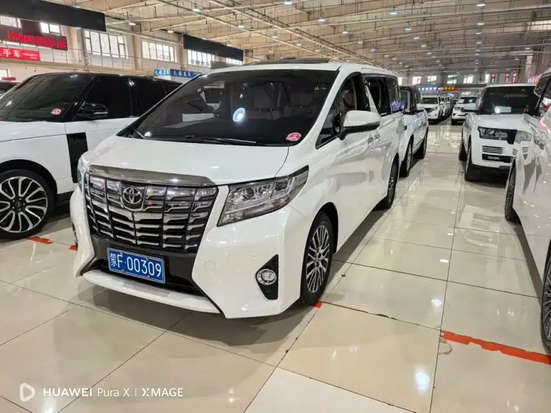 Toyota Alphard, 2017