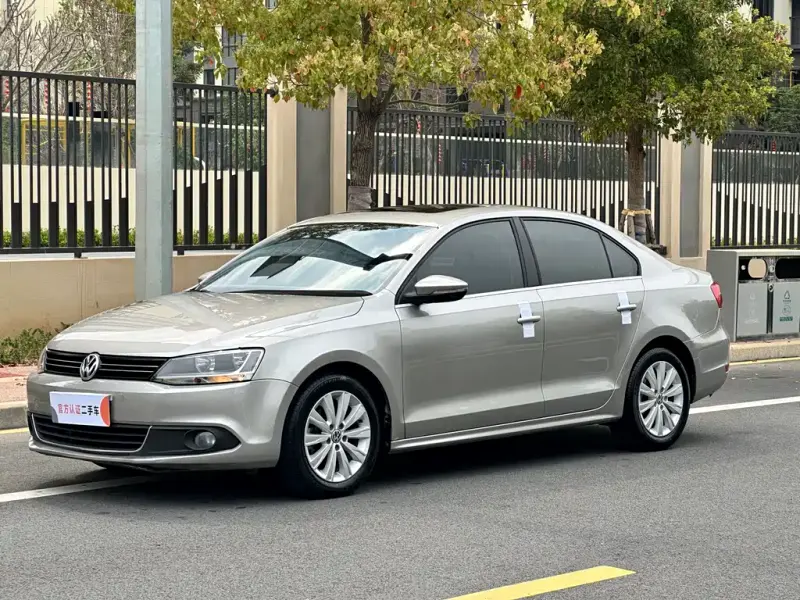 Volkswagen Sagitar, 2014