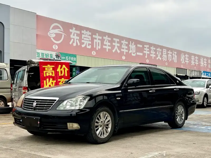 Toyota Crown, 2009