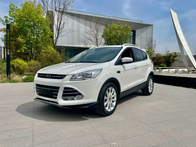 Ford Kuga, 2016
