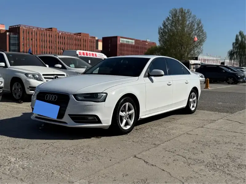 Audi A4L, 2014