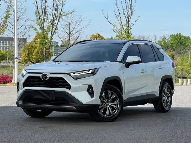 Toyota RAV4, 2024