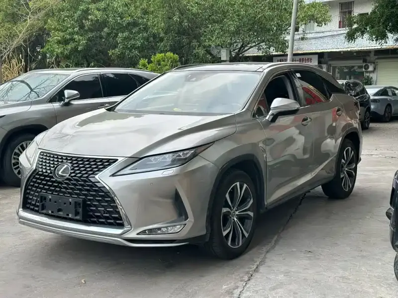 Lexus RX, 2021