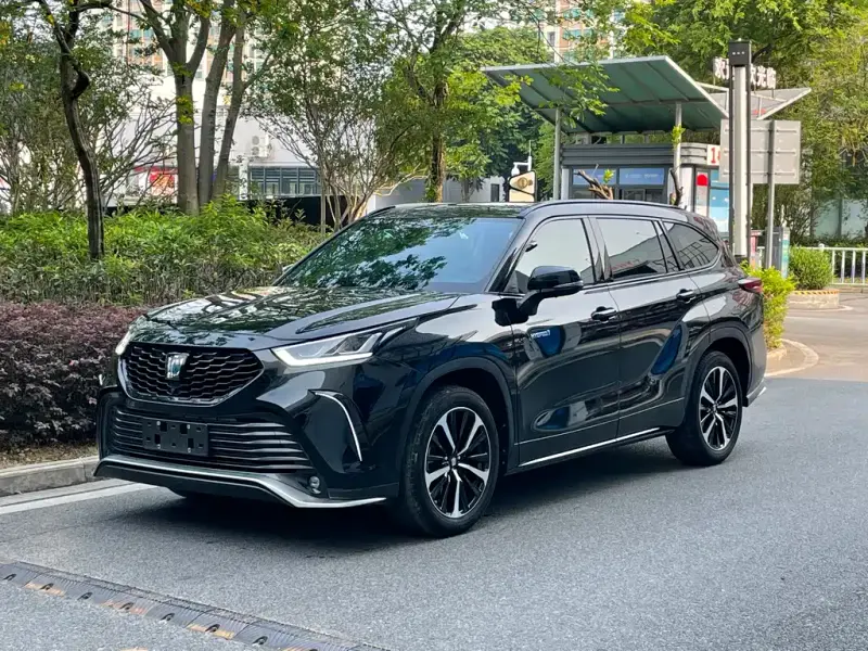Toyota Crown Kluger, 2023