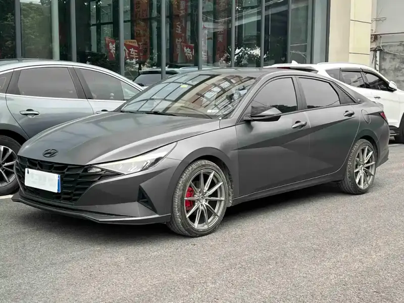 Hyundai Elantra, 2022
