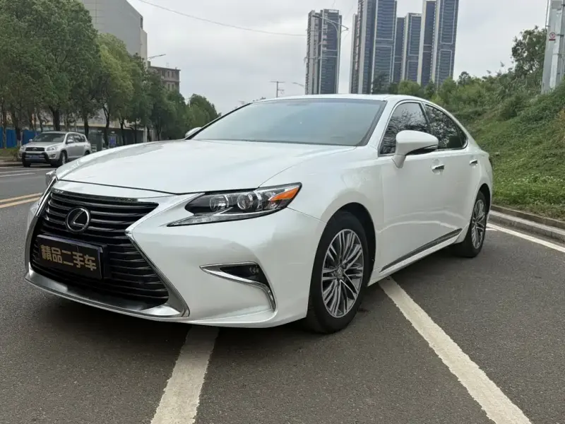 Lexus ES, 2017