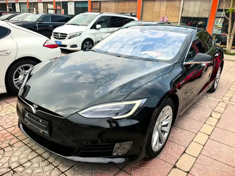 Tesla Model S, 2016