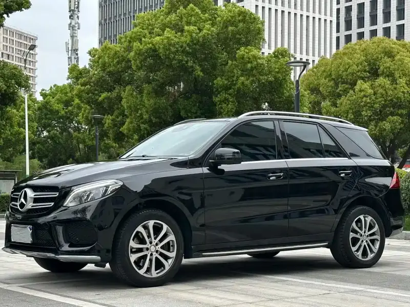Mercedes-Benz GLE( ), 2015