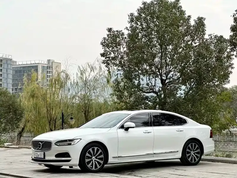 Volvo S90, 2021