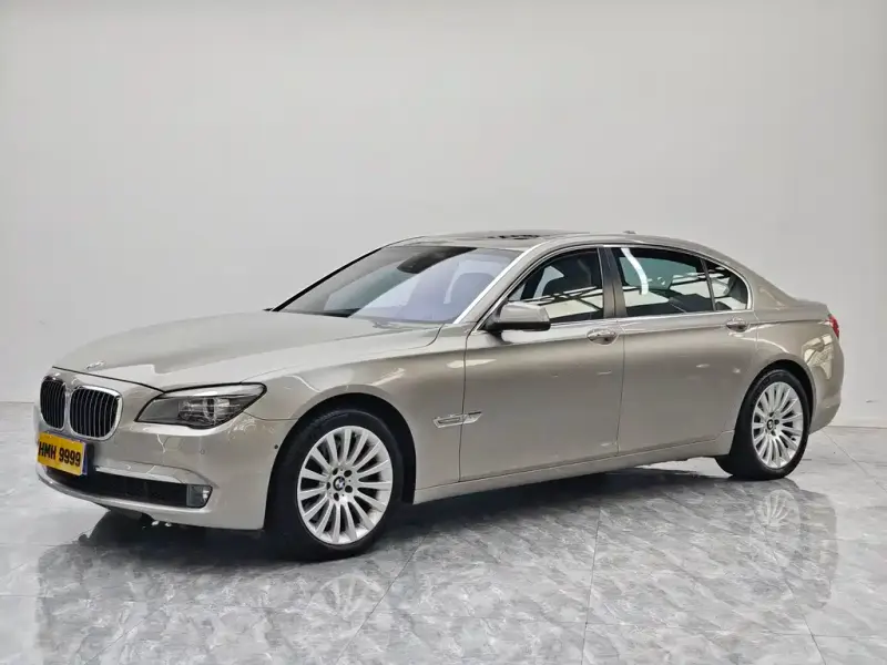 BMW 7 Series, 2012