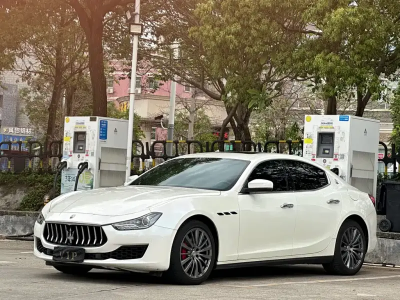 Maserati Ghibli, 2021