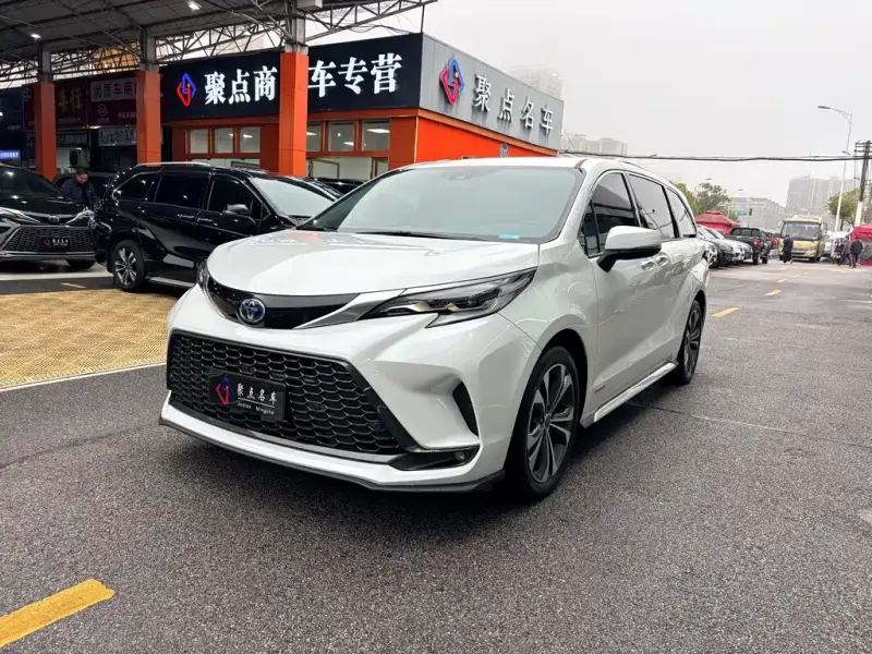 Toyota Granvia, 2023