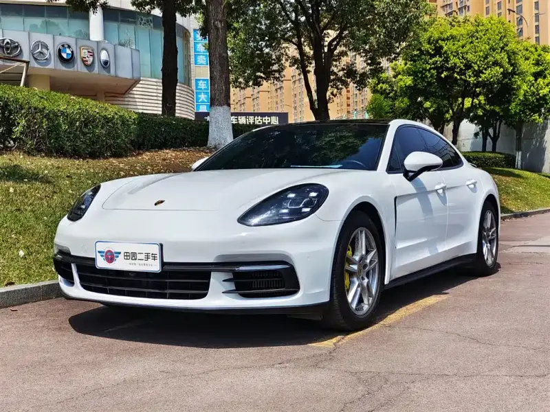 Porsche Panamera, 2019