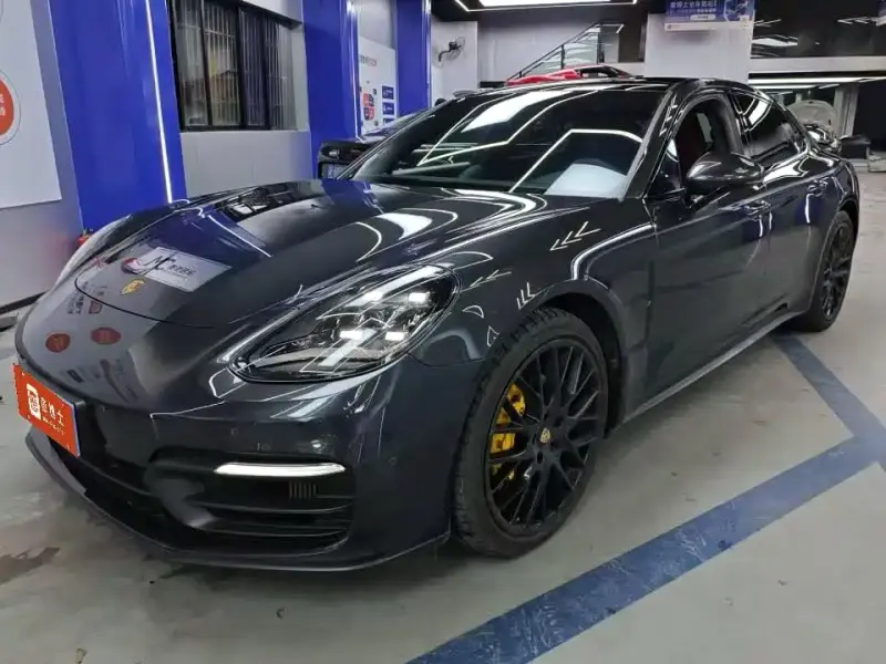 Porsche Panamera, 2021