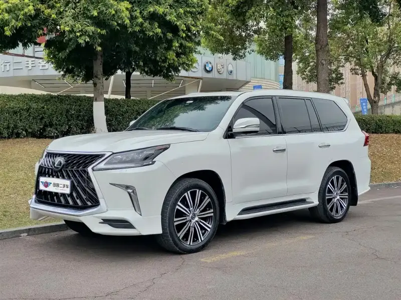 Lexus LX, 2020