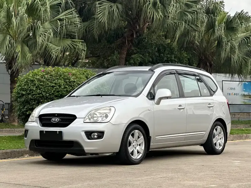 Kia Carens, 2009