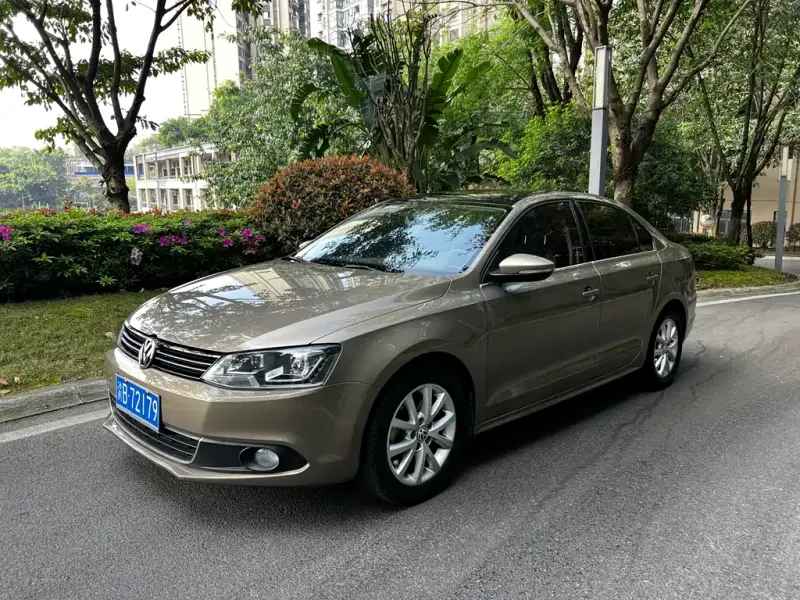 Volkswagen Sagitar, 2014