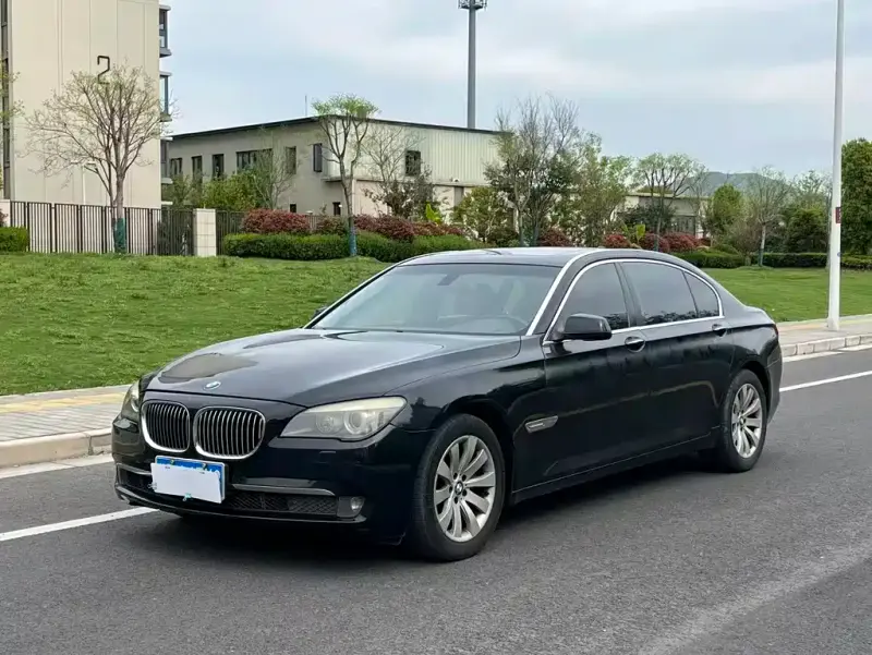 BMW 7 Series, 2011