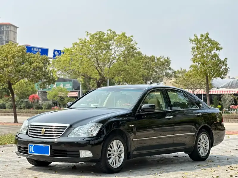 Toyota Crown, 2008