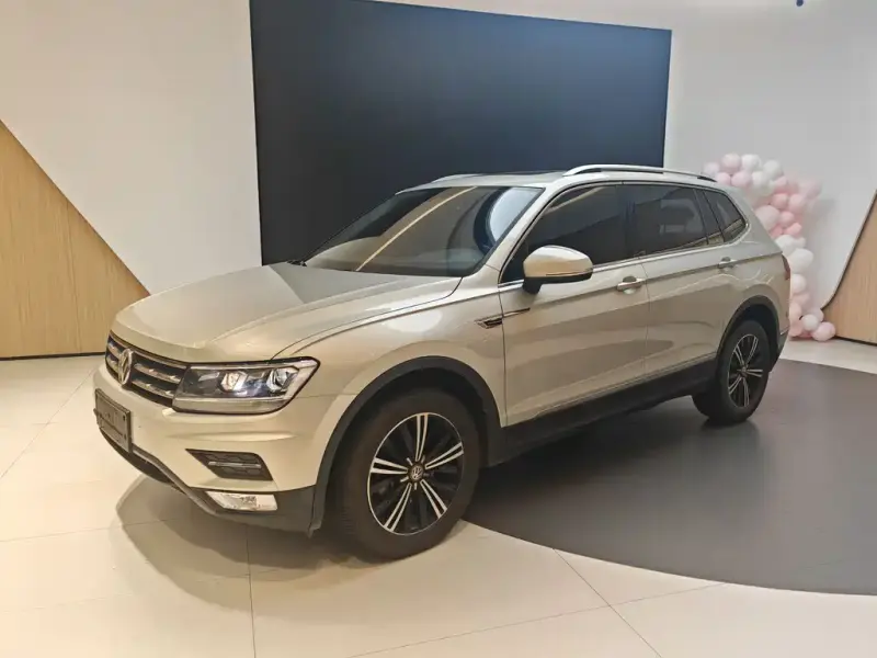 Volkswagen Tiguan L, 2020