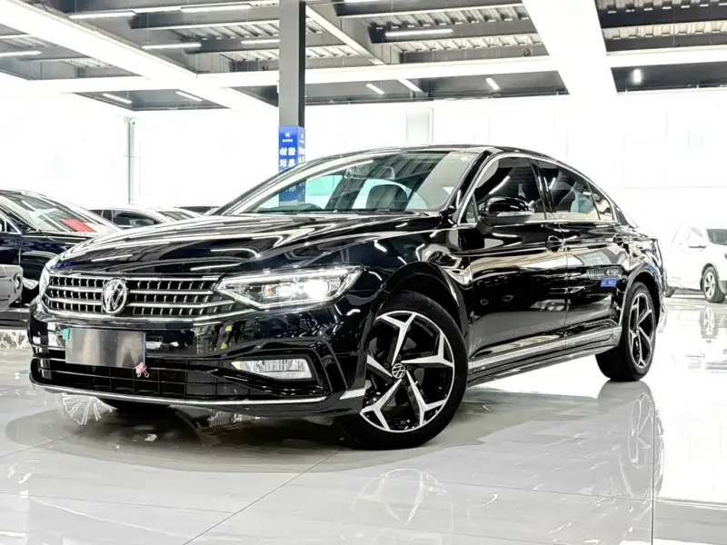 Volkswagen Magotan, 2023