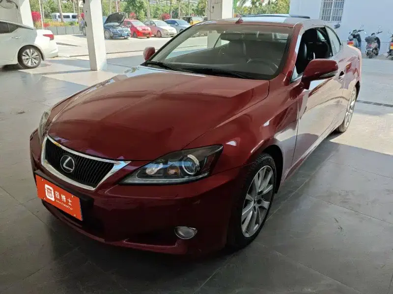 Lexus IS, 2011