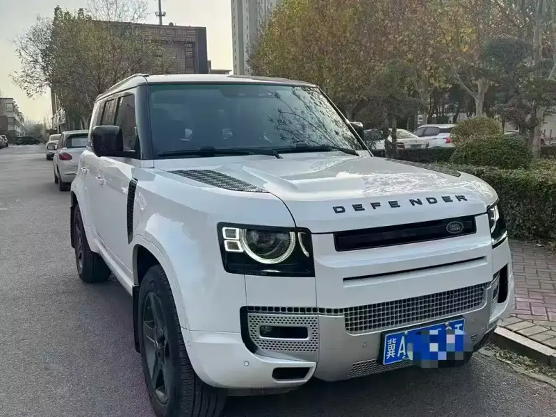 Land Rover Defender, 2021