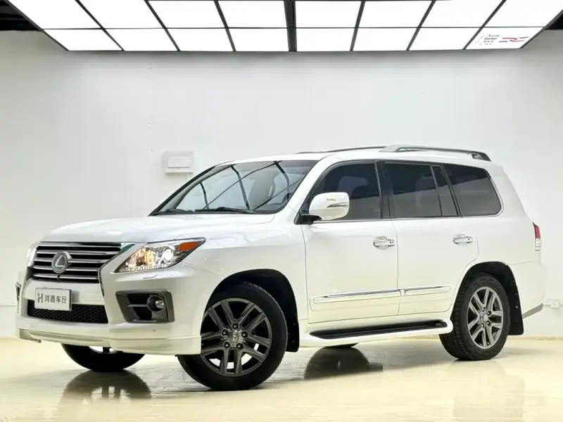 Lexus LX, 2016