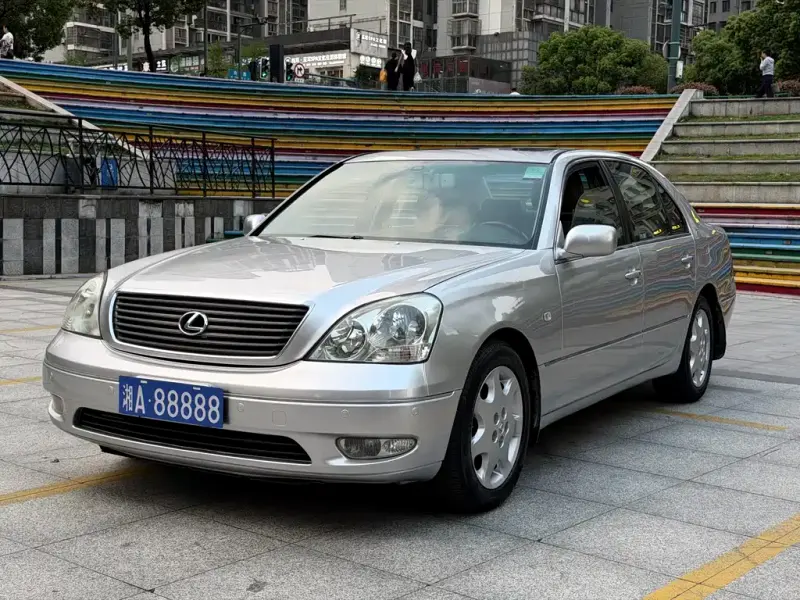 Lexus LS, 2003