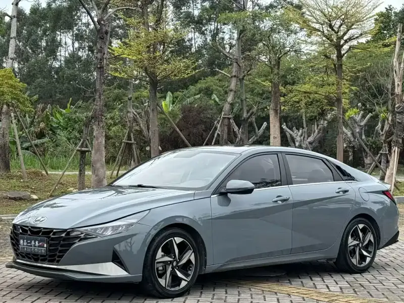 Hyundai Elantra, 2021