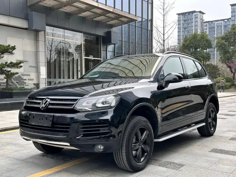 Volkswagen Touareg, 2013