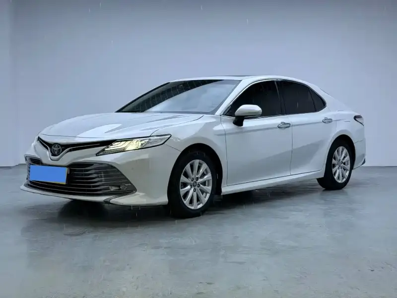Toyota Camry, 2019
