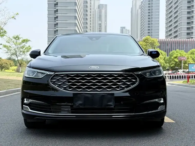 Ford Taurus, 2020