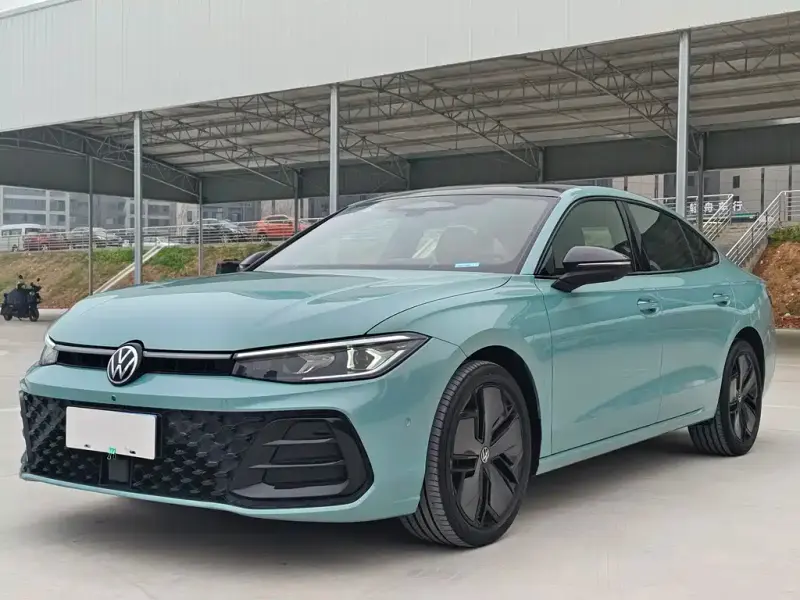 Volkswagen Passat, 2024