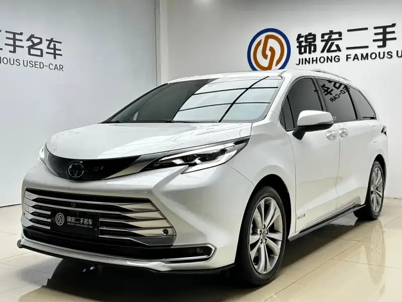 Toyota Sienna, 2024