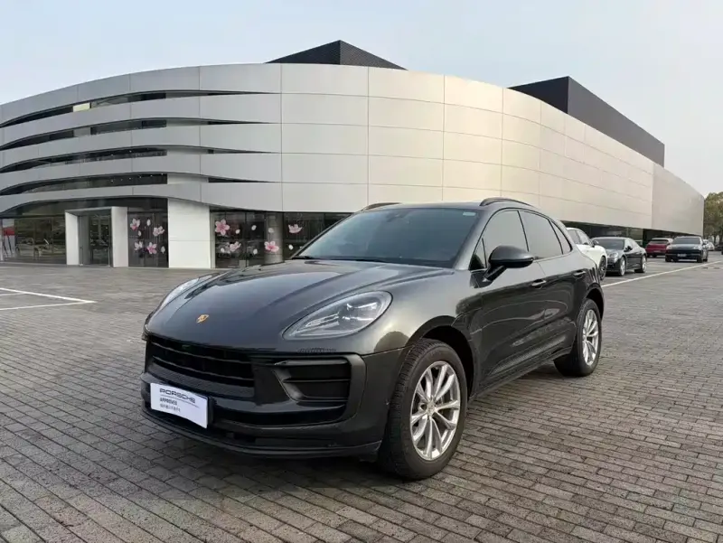 Porsche Macan, 2022