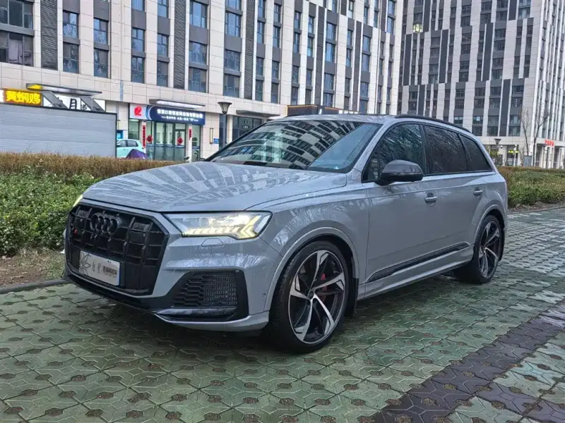 Audi SQ7, 2024