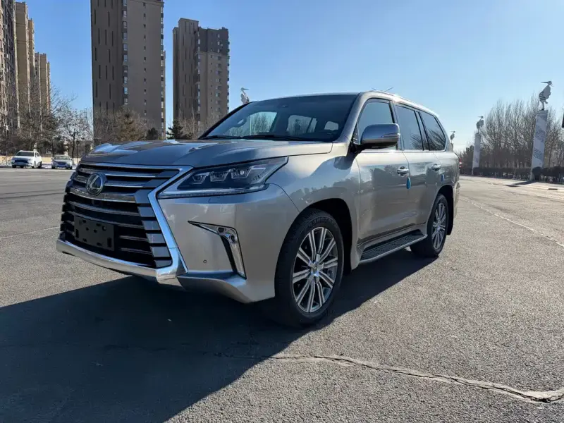 Lexus LX, 2016