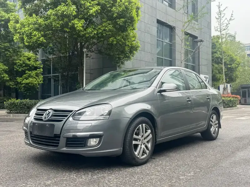 Volkswagen Sagitar, 2011