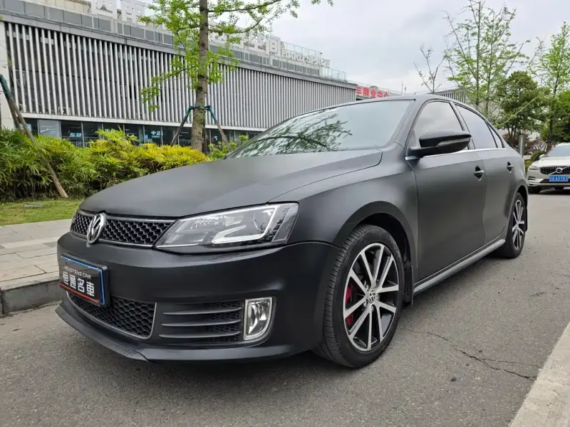 Volkswagen Sagitar, 2013